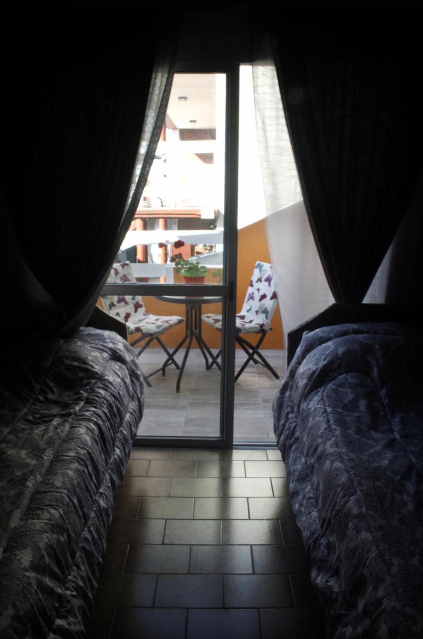 Hosteria Robert Villa Gesell Exteriör bild